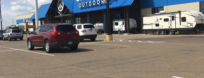 Gander Outdoors of Amarillo is one of Billさんのお気に入りスポット.