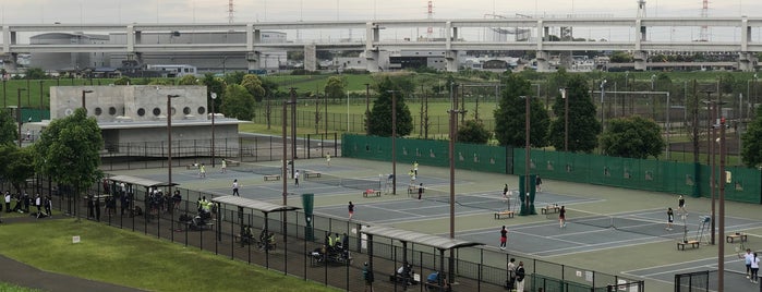 新横浜公園テニスコート is one of お花見ポタ♪.