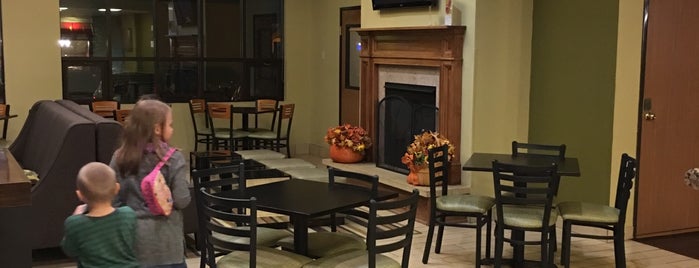 Best Western Ambassador Inn & Suites is one of Hôtels.