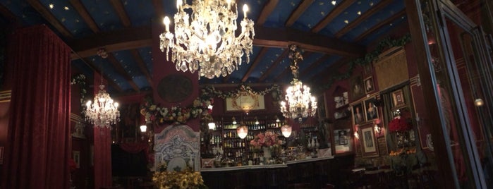 Café de las Horas is one of Posti che sono piaciuti a Lore.