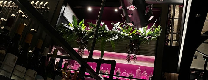 Magenta is one of Places to eat - London.