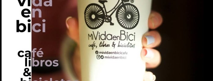 Mi Vida En Bici La Roma is one of Marco Antonioさんの保存済みスポット.