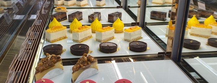 GUSTOSO Patisserie is one of KKU food.