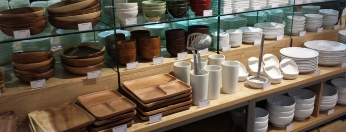 MUJI 無印良品 is one of New Orleans, San Francisco y Los Ángeles.