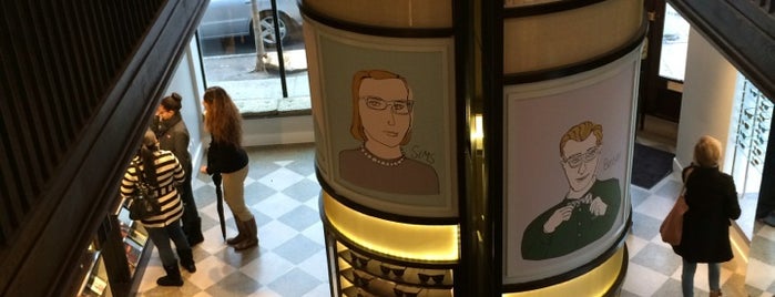 Warby Parker is one of Andrew : понравившиеся места.