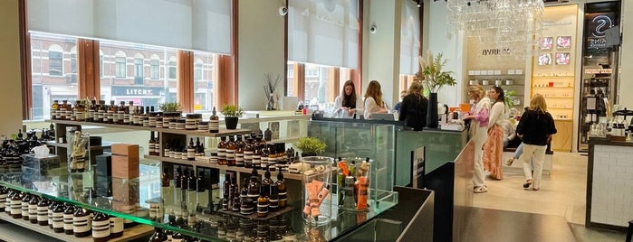 Skins Cosmetics is one of Bougie Amsterdam.