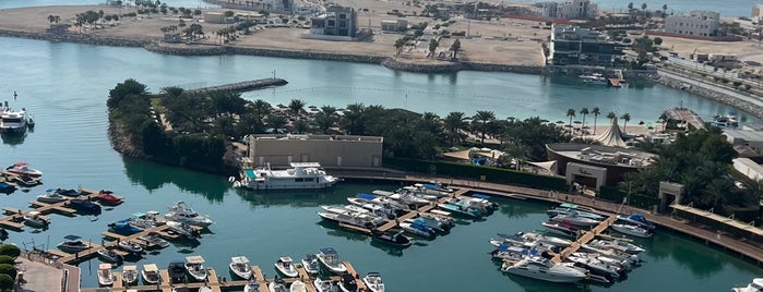 Intercontinental Club Lounge is one of Restaurants in Abu Dhabi.