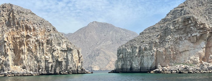 Khasab Port is one of Dubai und Ras al Kaima.