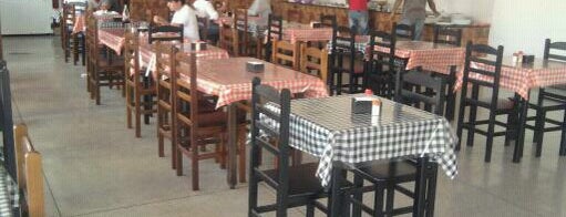 Restaurante O Tropeiro is one of Lojas.