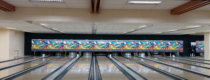Lopue's East Bowling Center is one of Bacolod.