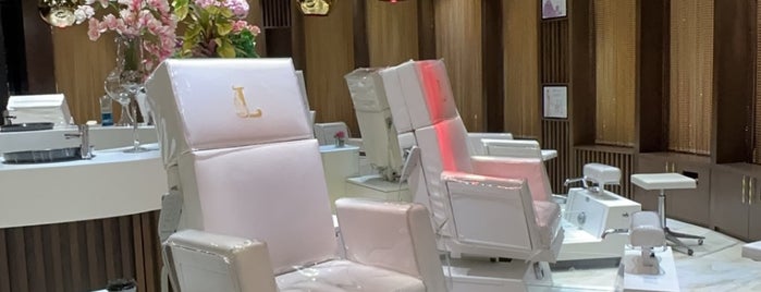 Lina Center is one of Beauty salons.