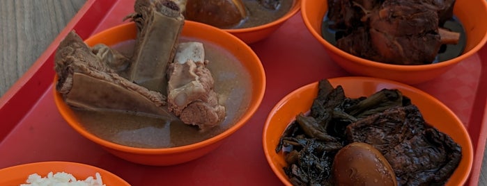 Han Jia Bak Kut Teh & Pork leg 韩家肉骨茶 is one of SIN To Try.