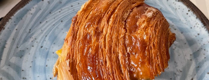 Sour & Sweet Artisan Bakery by Happy Bakers is one of Anadolu yakası.