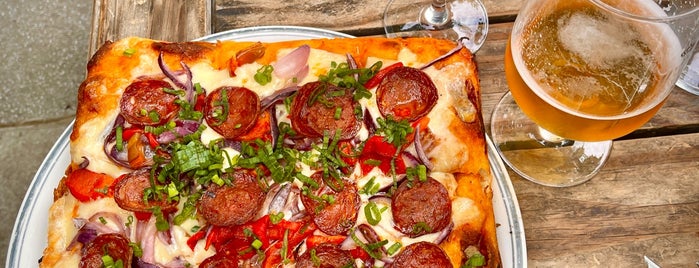 Pizza Paradiso is one of BA Restaurantes.