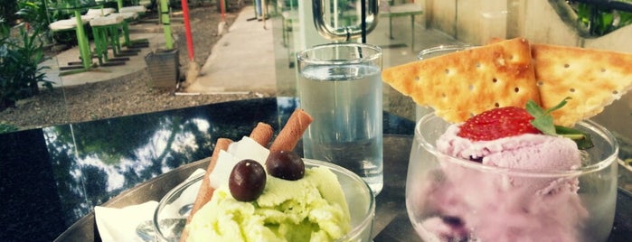 Gentoos Ice Cream (Rumah Kaca) is one of tmpt makan.