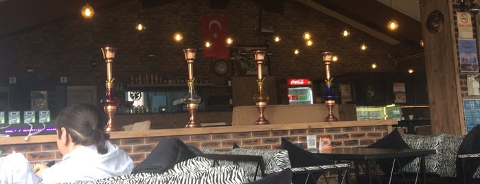 KoruPark Cafe is one of mekanlarım.