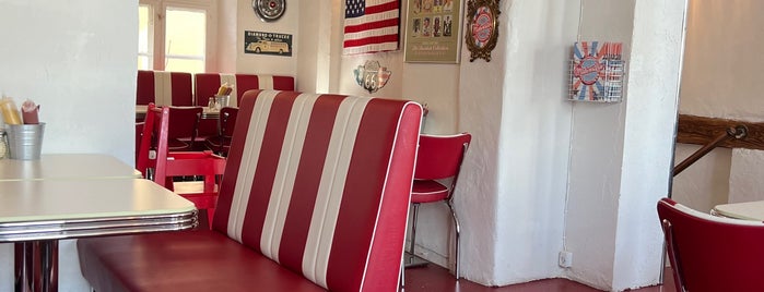 The Midwestern Diner is one of Lugares favoritos de Murat.