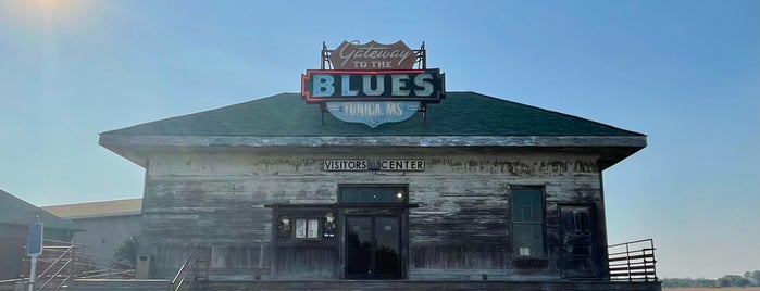 Gateway to the Blues Visitor Center & Museum is one of Dirty South.