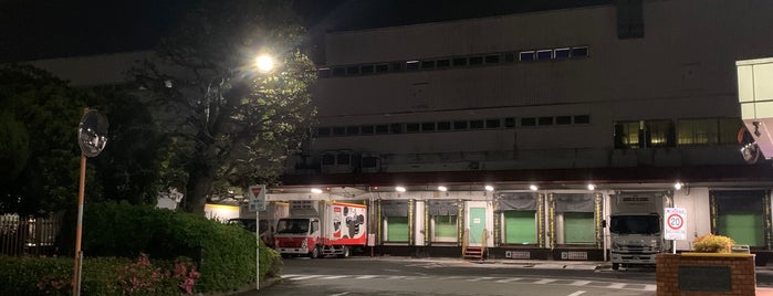 山崎製パン 横浜第二工場 is one of お気に入り.