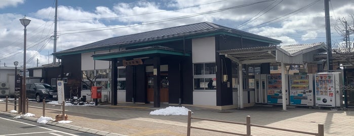 岩村田駅 is one of JR 고신에쓰지방역 (JR 甲信越地方の駅).