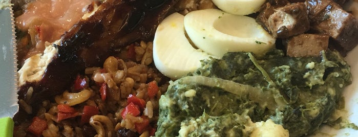 Raízes is one of The 15 Best Places for Healthy Food in Salvador.