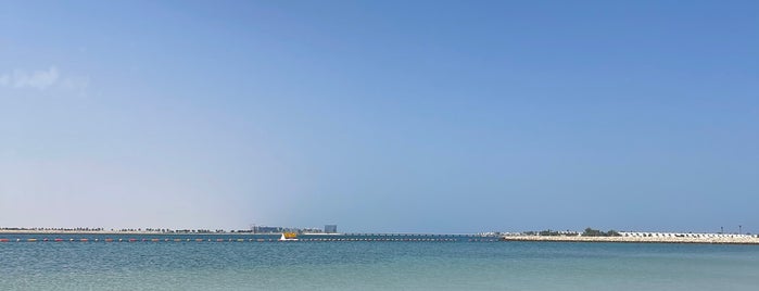 Durrat Al Bahrain Beach is one of Бахрейн.