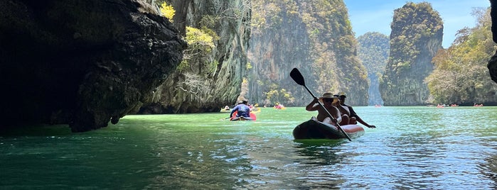 Koh Hong Lek is one of 🇹🇭🏝 Phuket & Phi Phi Island.