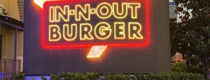 In-N-Out Burger is one of Gespeicherte Orte von Francis.
