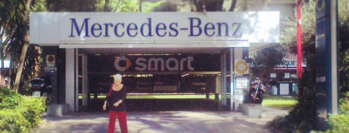 Cars Barcelona | Concessionari Oficial Mercedes-Benz i Smart is one of Jose Luisさんのお気に入りスポット.