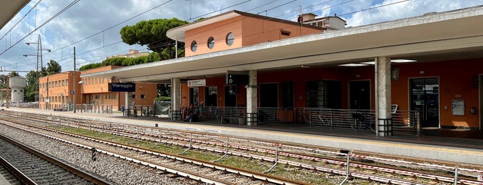Stazione Viareggio is one of Morti Speciali S.P.A..