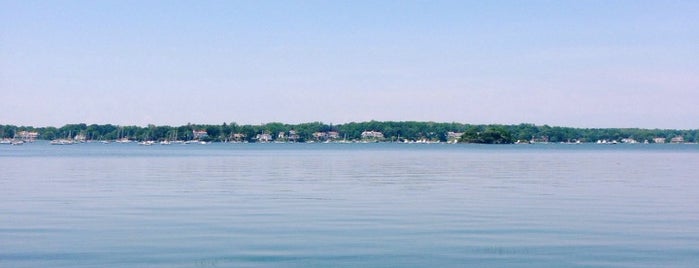 Greenwich Point Park is one of Lugares guardados de Tamara.