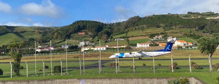 Flughafen Flores (FLW) is one of Azoren / Portugal.