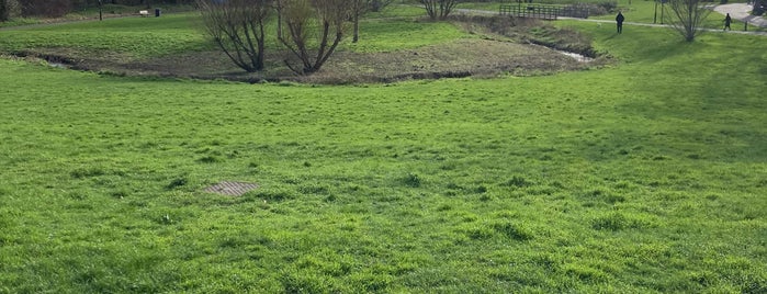 Ladywell Fields is one of Lugares favoritos de Shane.