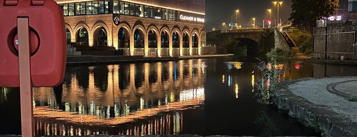 Premier Inn Nottingham Arena London Road is one of Tempat yang Disukai James.