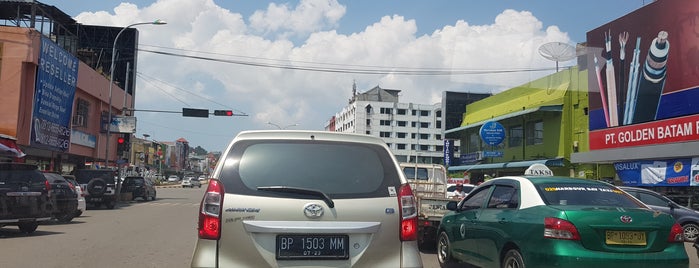 Simpang Nagoya is one of Batam Traffic Light.