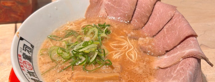 河童ラーメン本舗 千日前店 is one of akioのラーメン.