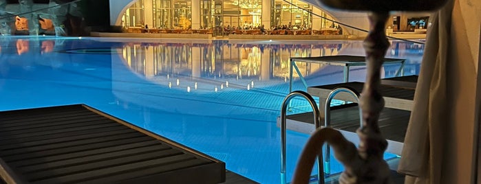 Titanic Beach Resort Hotel Havuz Başı is one of Antalya.