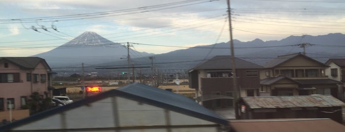 Fuji Station is one of สถานที่ที่ Masahiro ถูกใจ.