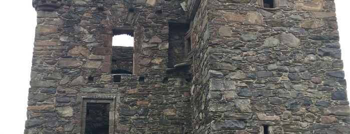 Carsluith Castle is one of Schottland.