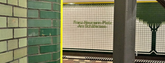 U Franz-Neumann-Platz is one of Christianさんのお気に入りスポット.