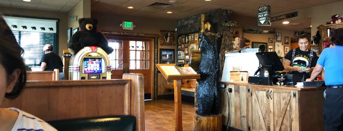 Black Bear Diner is one of Lugares favoritos de thewandering1.