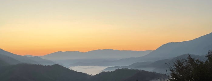 枝折峠 is one of 超す峠 (my favorite passes).