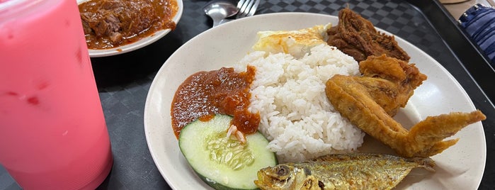 Kampong Glam Cafe is one of Lugares favoritos de S.