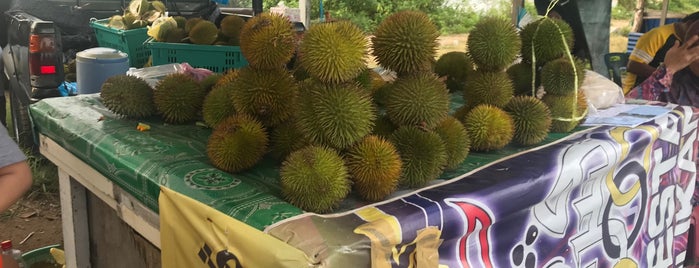 Pasar Pantai Jerudong is one of Tempat yang Disukai S.