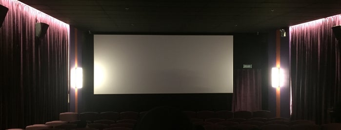 Aman Hills Cineplex is one of Sさんのお気に入りスポット.