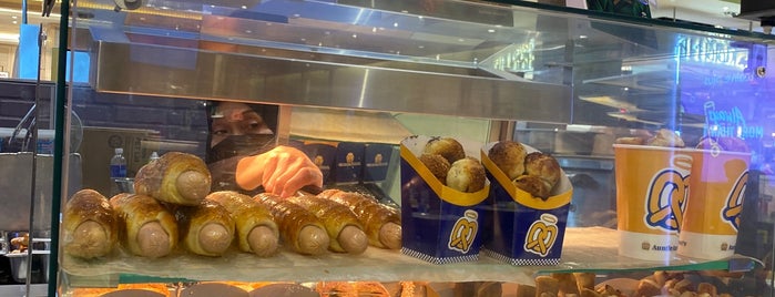 Auntie Anne’s is one of Pavilion KL.