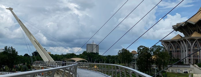 Darul Hana Bridge is one of Sarawak.