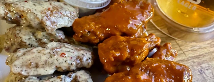 Must-visit Wings Joints in Toronto