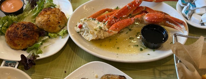 Lindenwood Diner is one of Crabs and Lobsters.