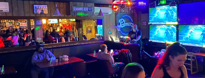 Palmers East is one of karaoke.